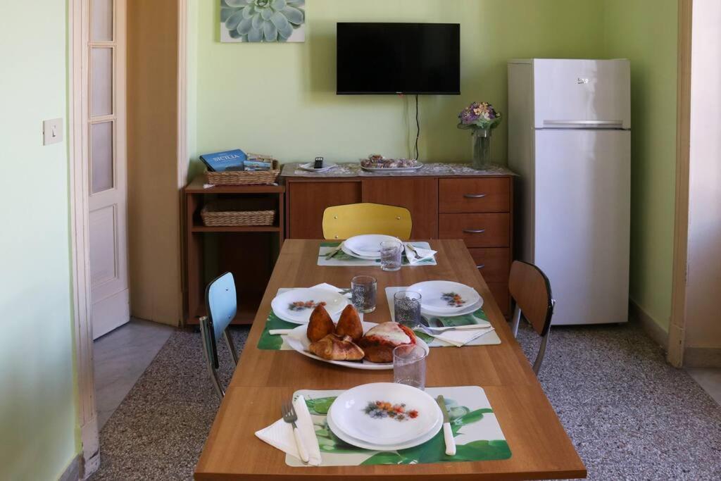Palazzo Vitrano - Tourist Apartment Catania-Fontanarossai nemzetközi repülőtér Kültér fotó